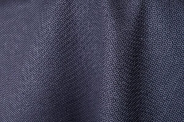 Tissu en lin et coton violet foncé à petit motif de losanges