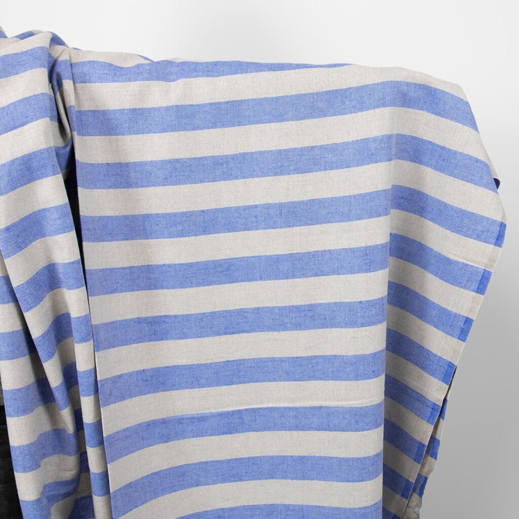 Tissu en lin et coton à rayures beiges et bleues 1 linen cotton blue beige stripes