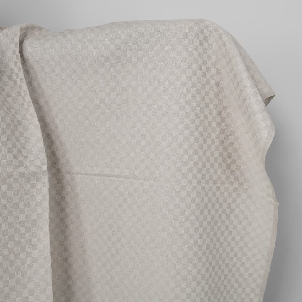 Tissu en lin et coton à carreaux blancs et naturels en sergé 1 Linen cotton fabric white and natural twill checks