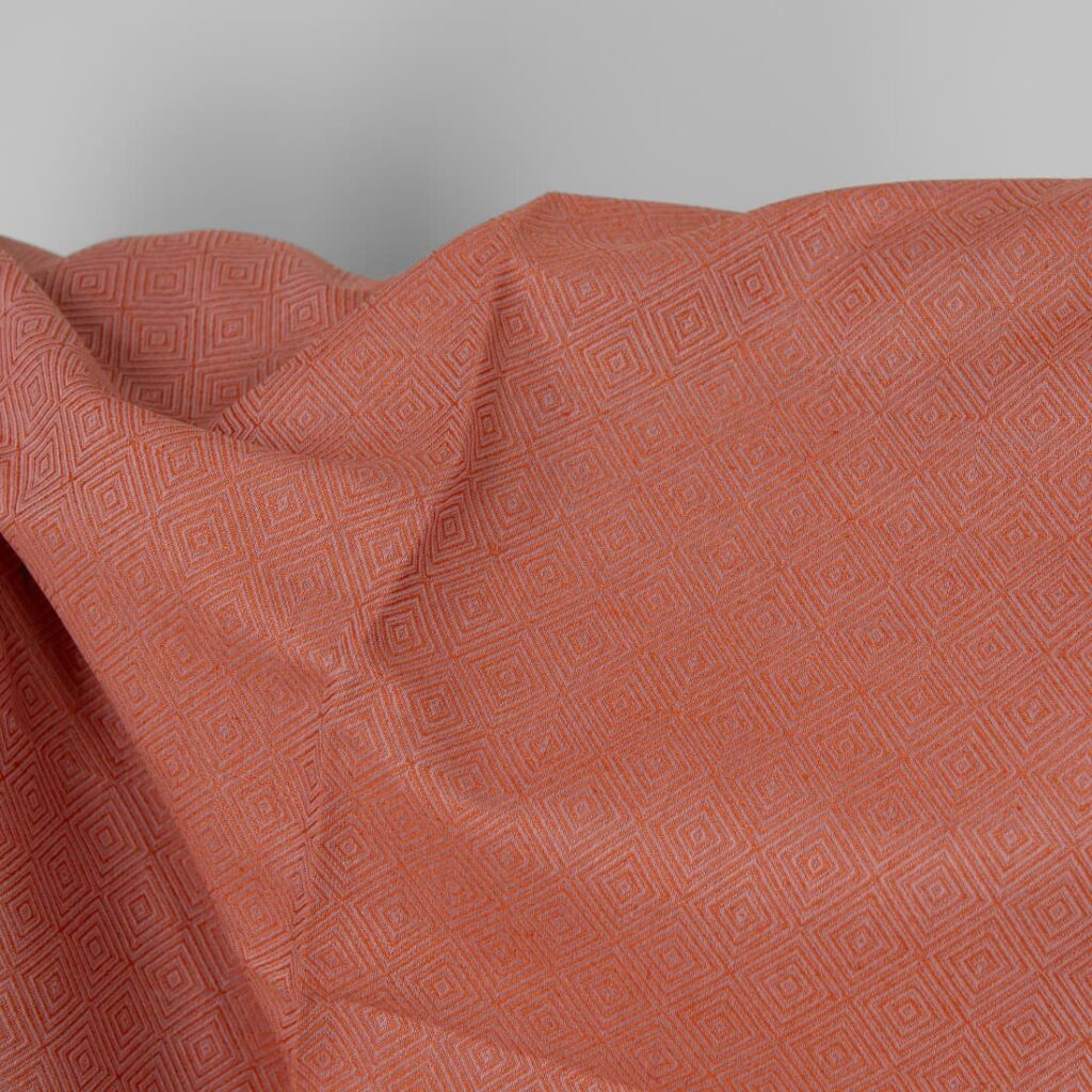Tissu en lin et coton orange et lilas à motifs de losanges 2 Linen cotton fabric orange and lilac diamond pattern, 150cm