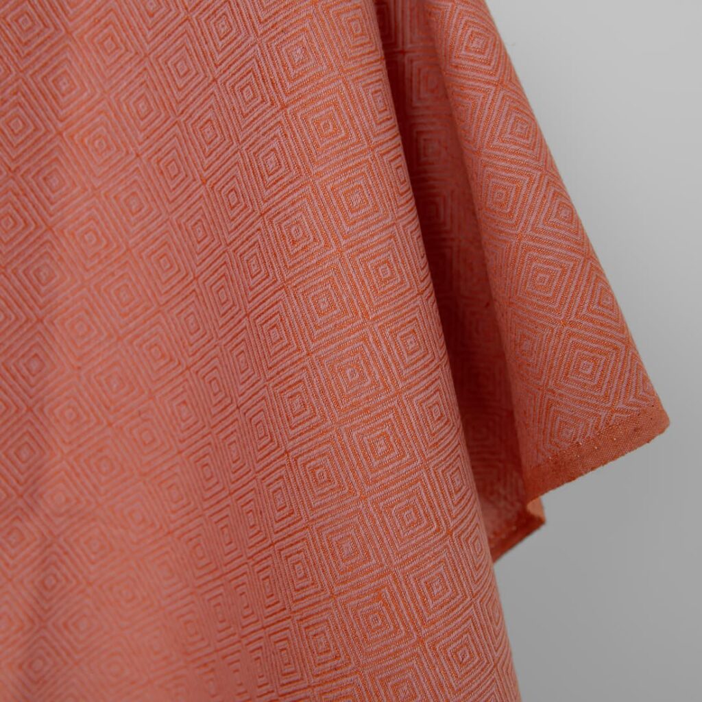 Tissu en lin et coton orange et lilas à motifs de losanges 3 Linen cotton fabric orange and lilac