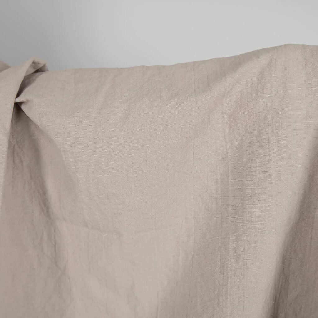 Tissu en coton lin lavé épais de couleur gris brunâtre 4 Heavy washed linen cotton fabric brownish grey colour product photo