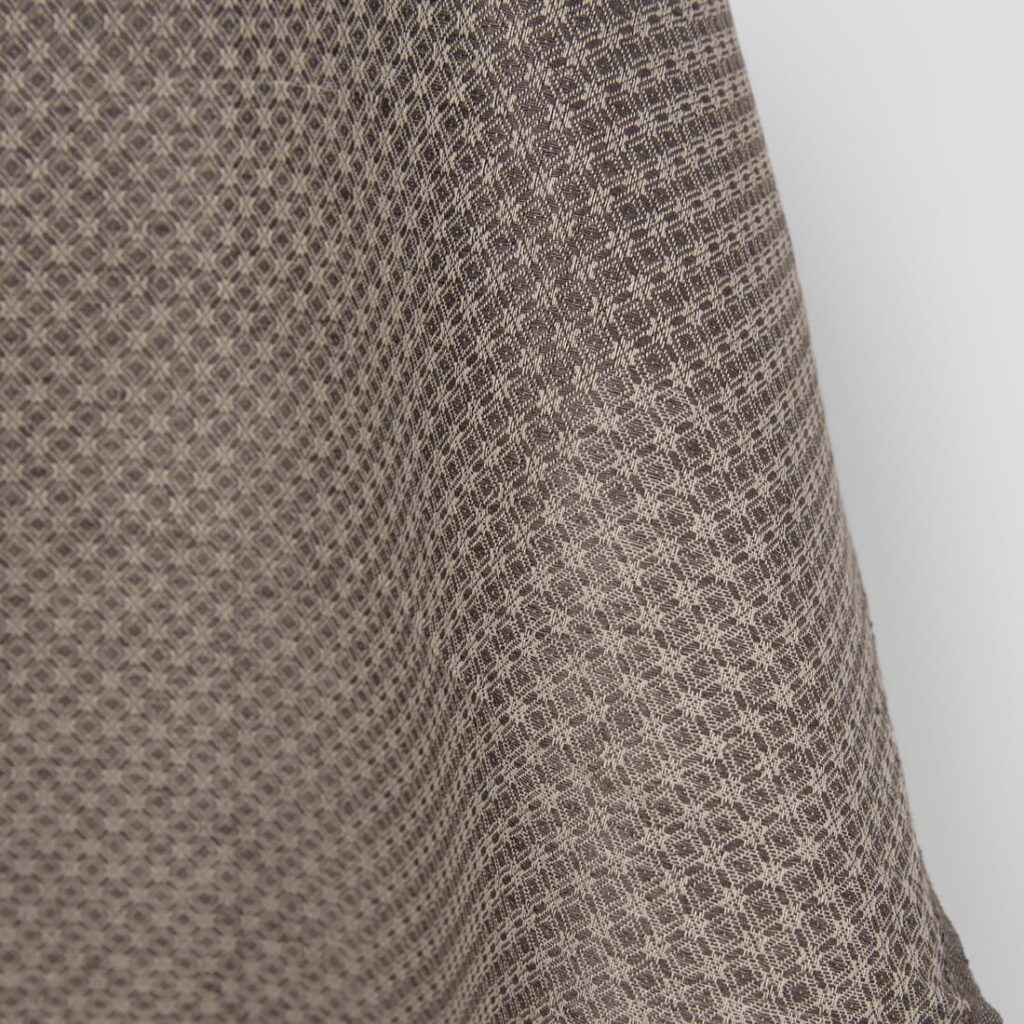 Tissu en lin et coton marron et beige à motifs de losanges 3 Linen cotton fabric brown and beige diamond pattern product photo