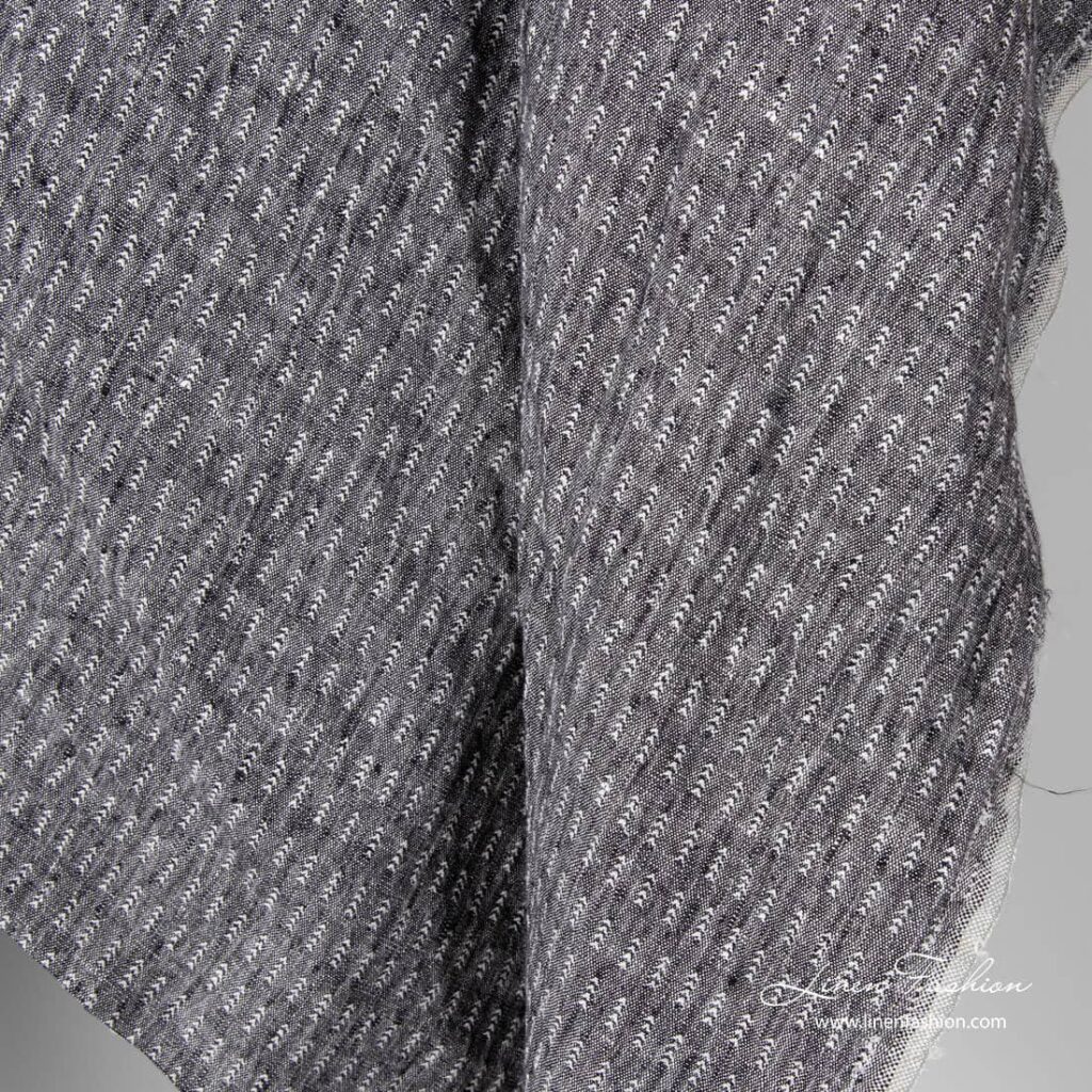 Tissu de lin à motif noir et blanc lavé 3 Patterned linen fabric in black white mix, washed