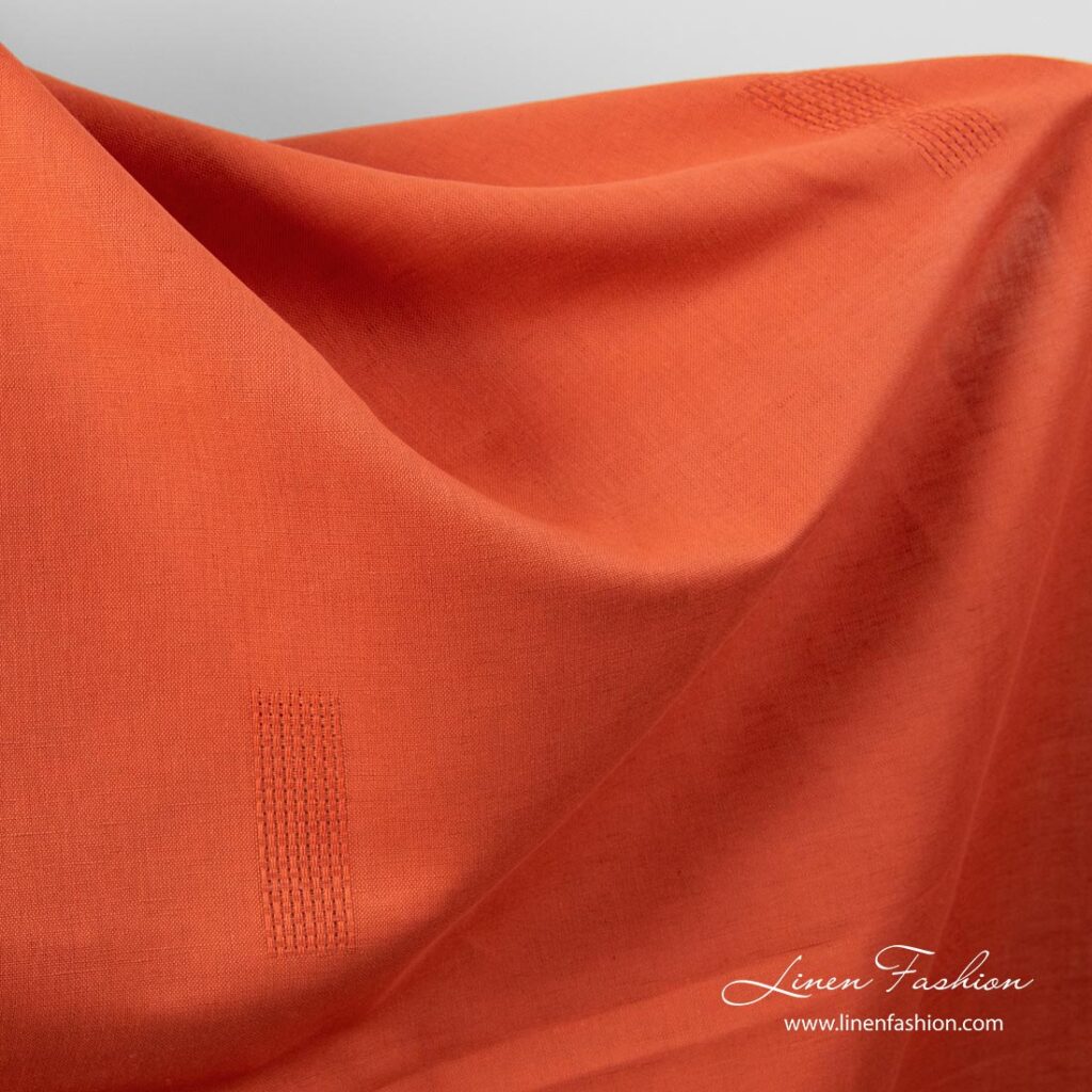Tissu en coton lin rouge flamme avec rectangles ajourés 2 Tissu en coton lin rouge flamme avec rectangles ajourés – Image 2