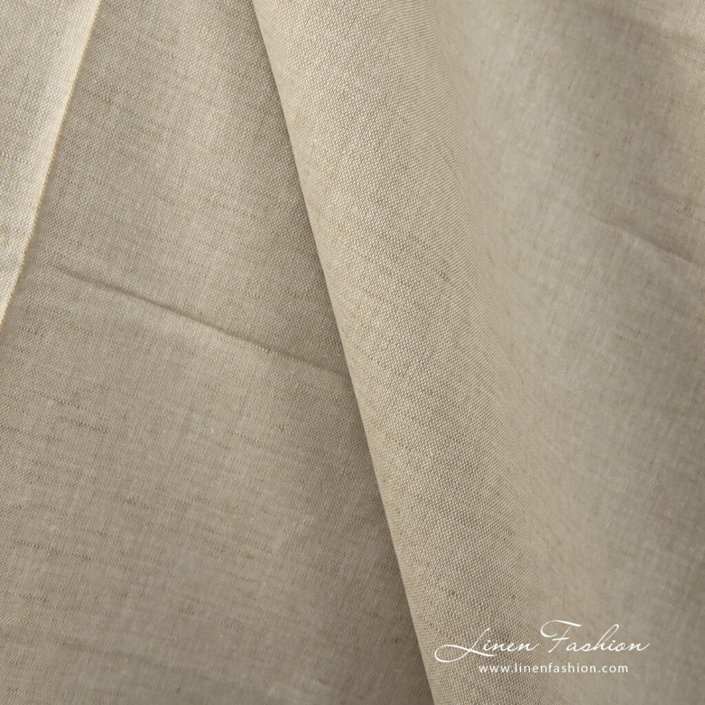 Tissu en lin et coton de couleur vert brunâtre 3 Linen cotton fabric brownish green colour close up detail