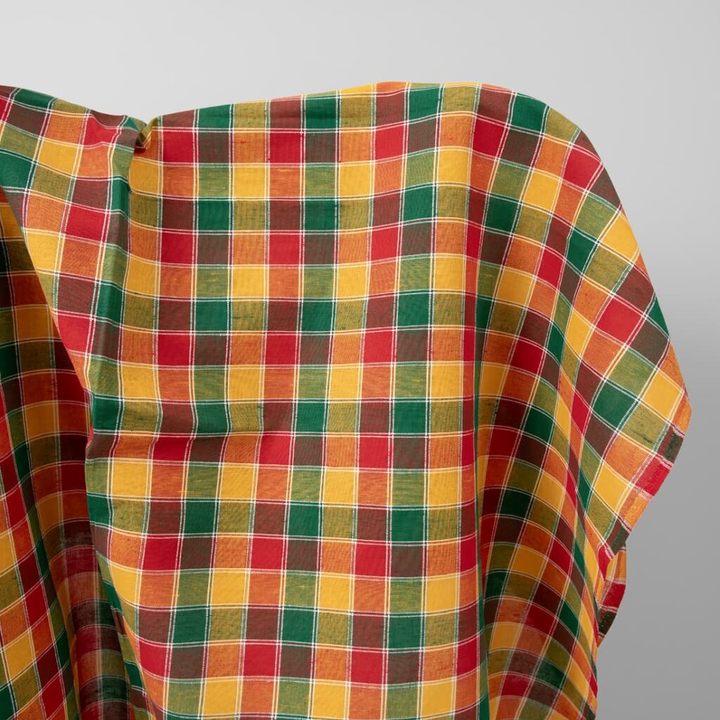 Tissu à carreaux jaunes, verts et rouges en lin et coton 1 Yellow, green and red checked linen cotton fabric