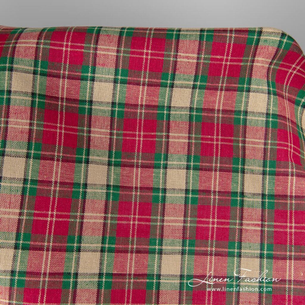 Tissu de lin et de coton à carreaux beiges et rouges 3 Linen blend with beige, red, green checks and black narrow stripes