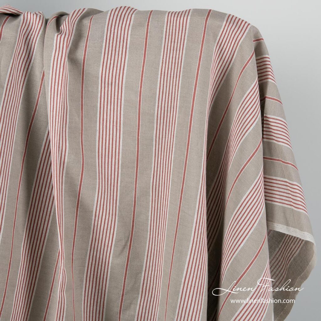 Tissu en coton lin gris à rayures blanches et rouges 1 Linen cotton fabric in white and red stripes
