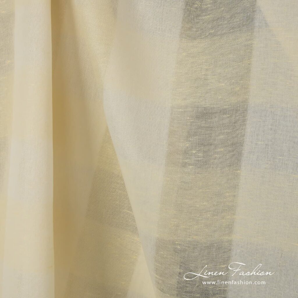 Tissu en coton lin jaune pâle à carreaux à armure ouverte 3 Pale yellow linen cotton fabric.