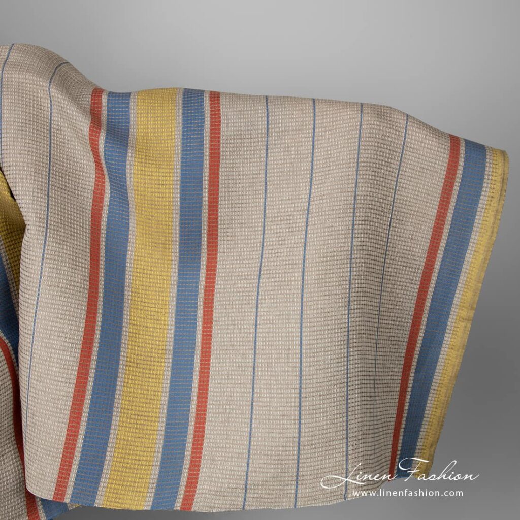 Tissu de lin et de coton gaufré sable avec rayures jaunes et rouges 1 Linen cotton fabric sand waffle with yellow red stripes