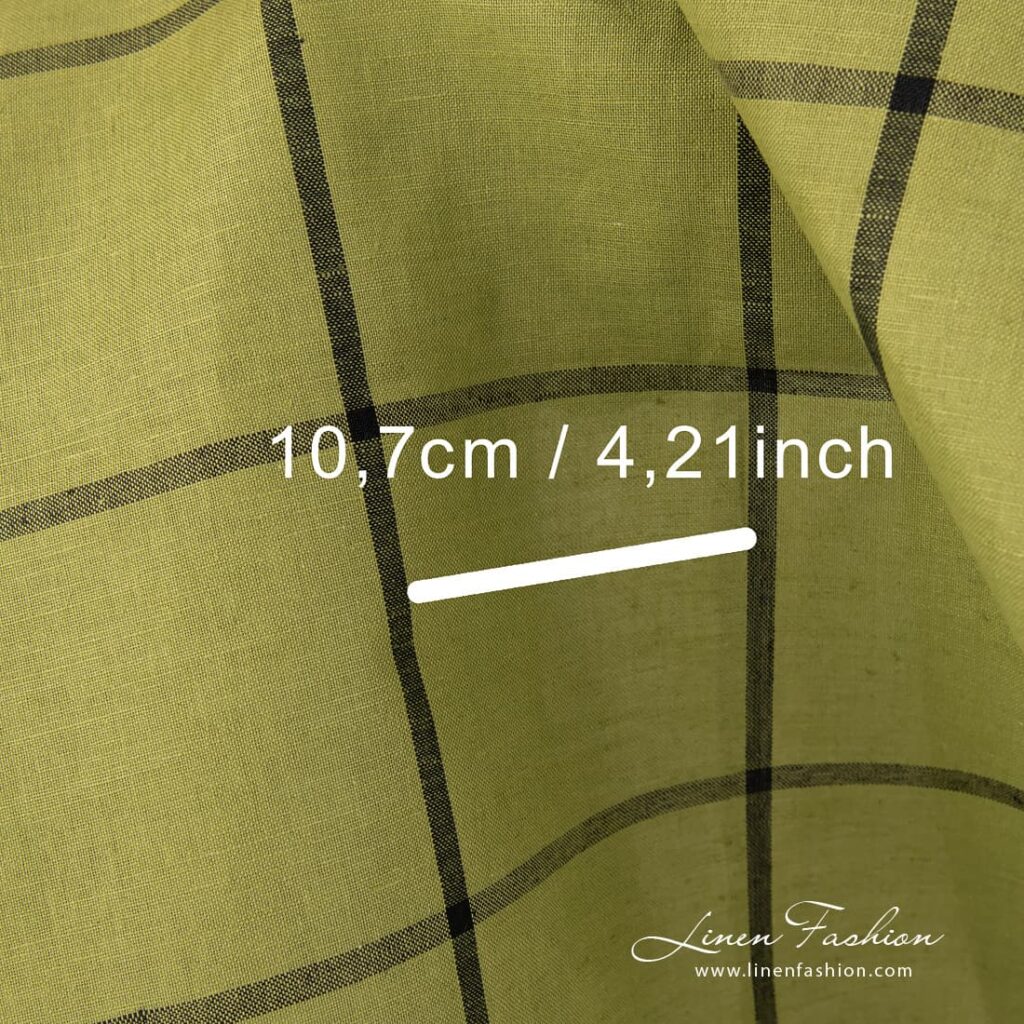 Tissu en coton lin vert clair avec des grilles noires 4 Linen cotton fabric in light green.