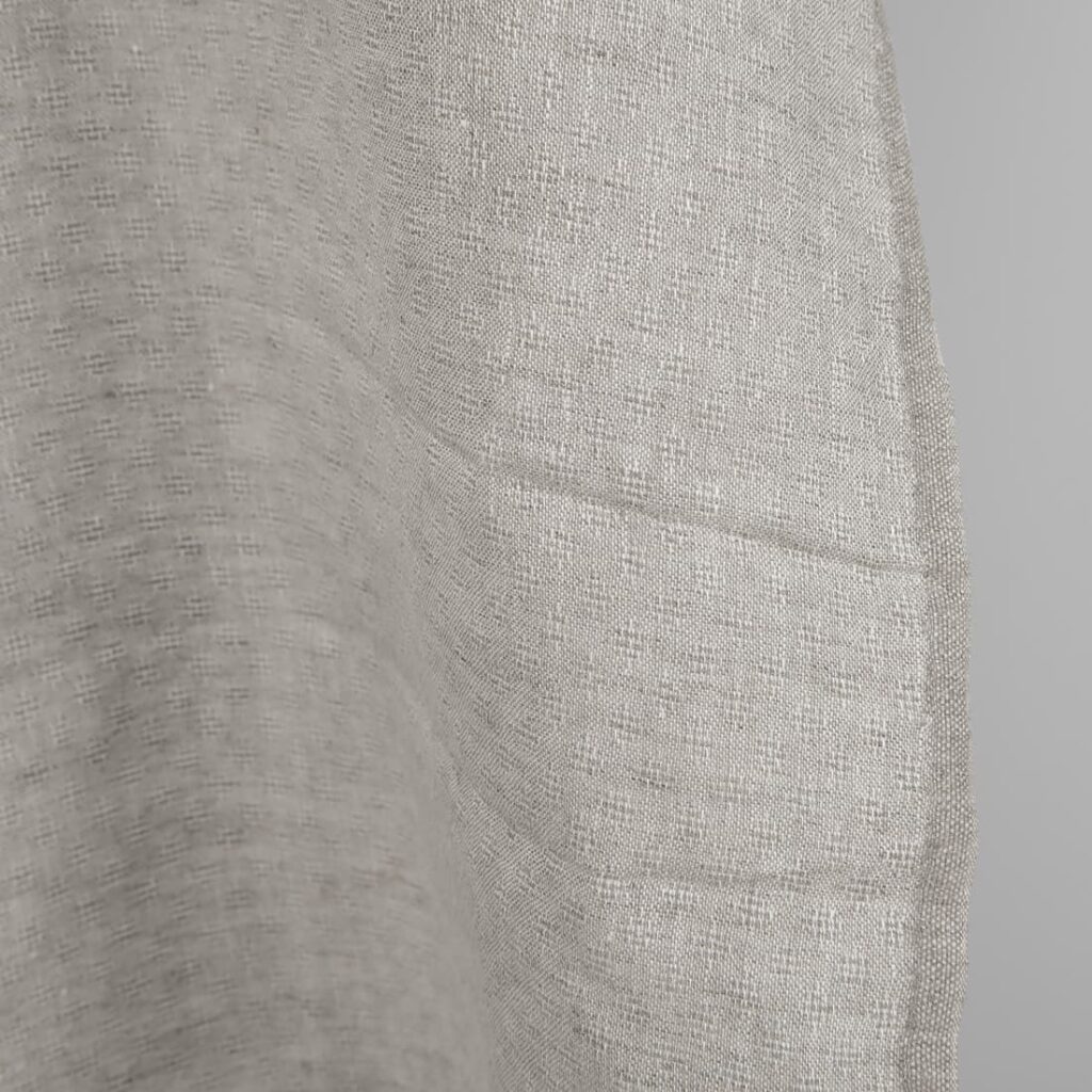 Tissu de lin ajouré à motifs, beige 3 Openwork patterned linen fabric in beige edge