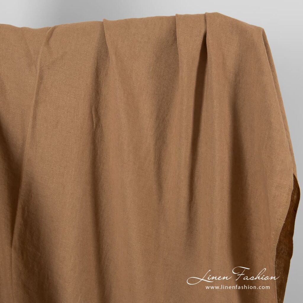 Tissu de lin marron clair avec lurex doré lavé 1 Light brown linen fabric with golden lurex