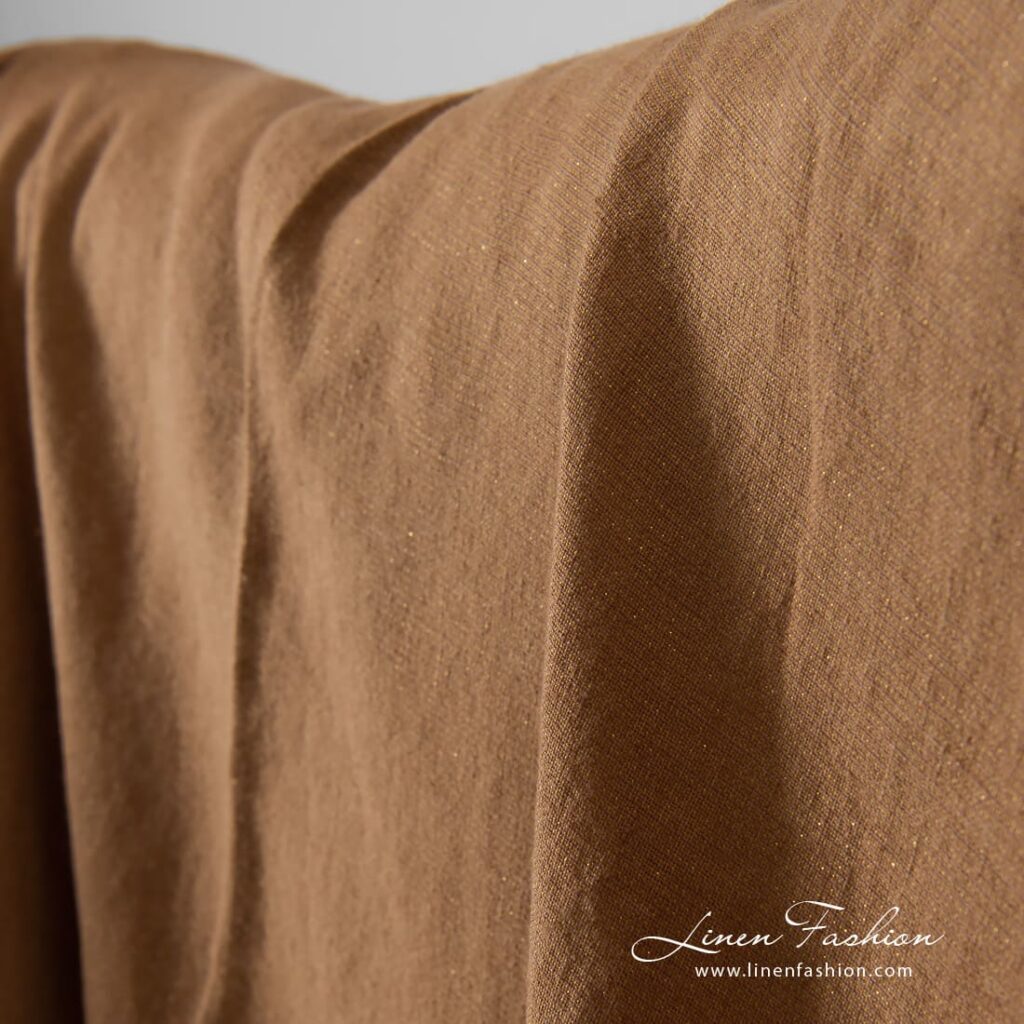 Tissu de lin marron clair avec lurex doré lavé 3 Light brown linen fabric with golden lurex, specially washed