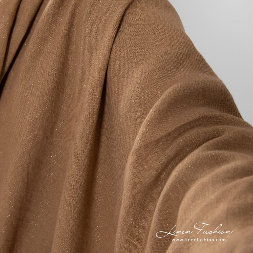 Tissu de lin marron clair avec lurex doré lavé 5 Light brown linen fabric, perfect for festive clothes and home textile