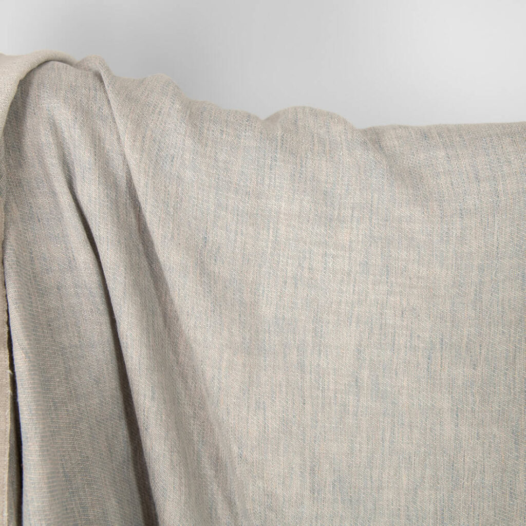 Tissu en satin de coton lin lavé beige-gris 3 Washed linen cotton satin fabric beige-grey, specially washed