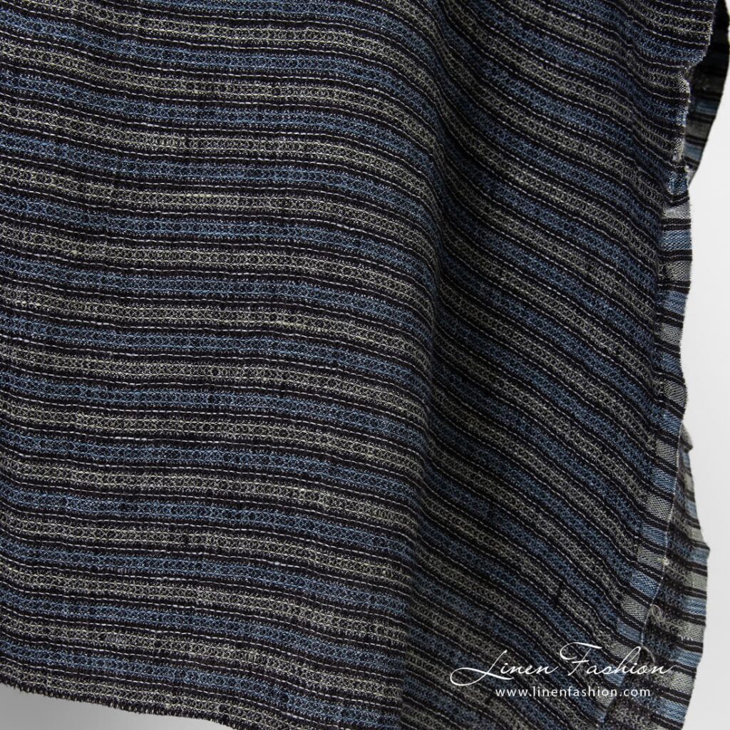 Tissu de lin rayé lavé à motif gaufré 3 Striped linen fabric in waffle pattern, washed