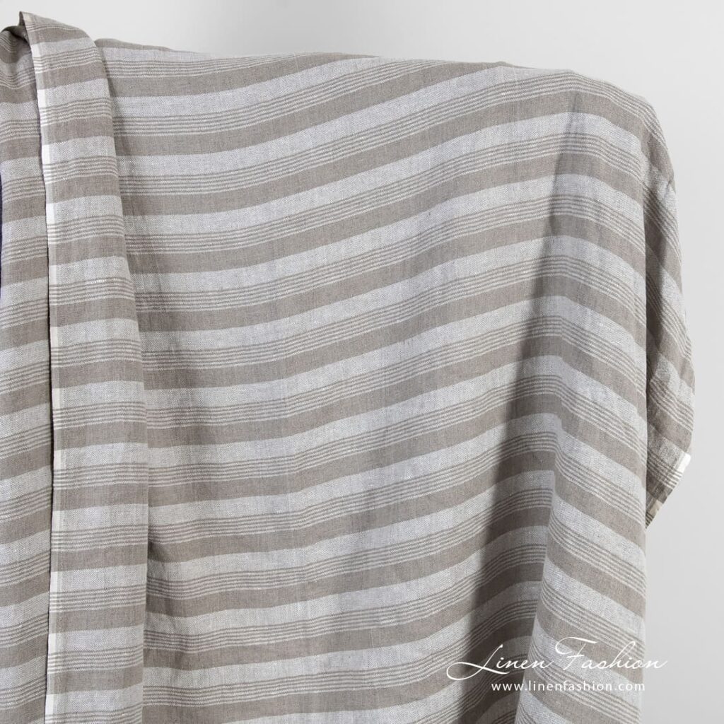 Tissu en lin naturel à rayures lavées 1 Natural color linen fabric in stripes