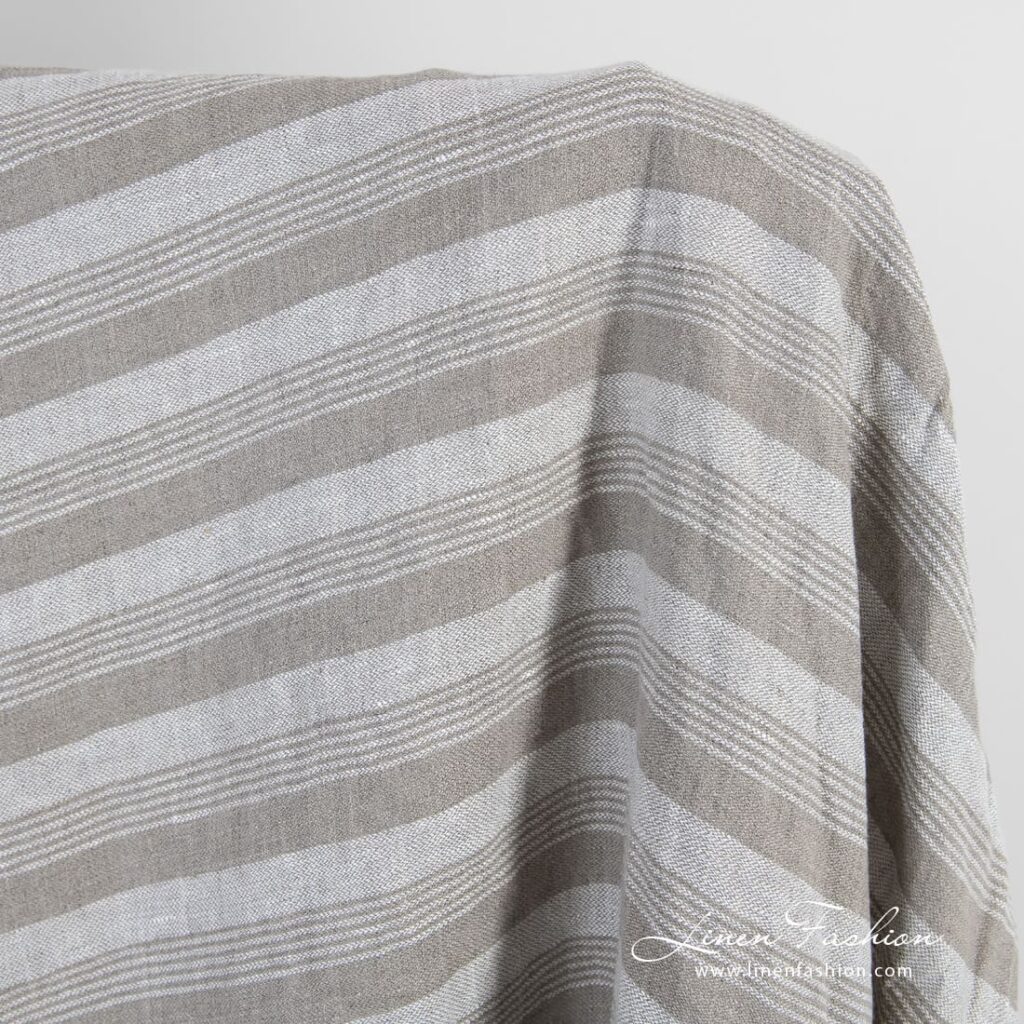 Tissu en lin naturel à rayures lavées 2 Natural color linen fabric in stripes, washed