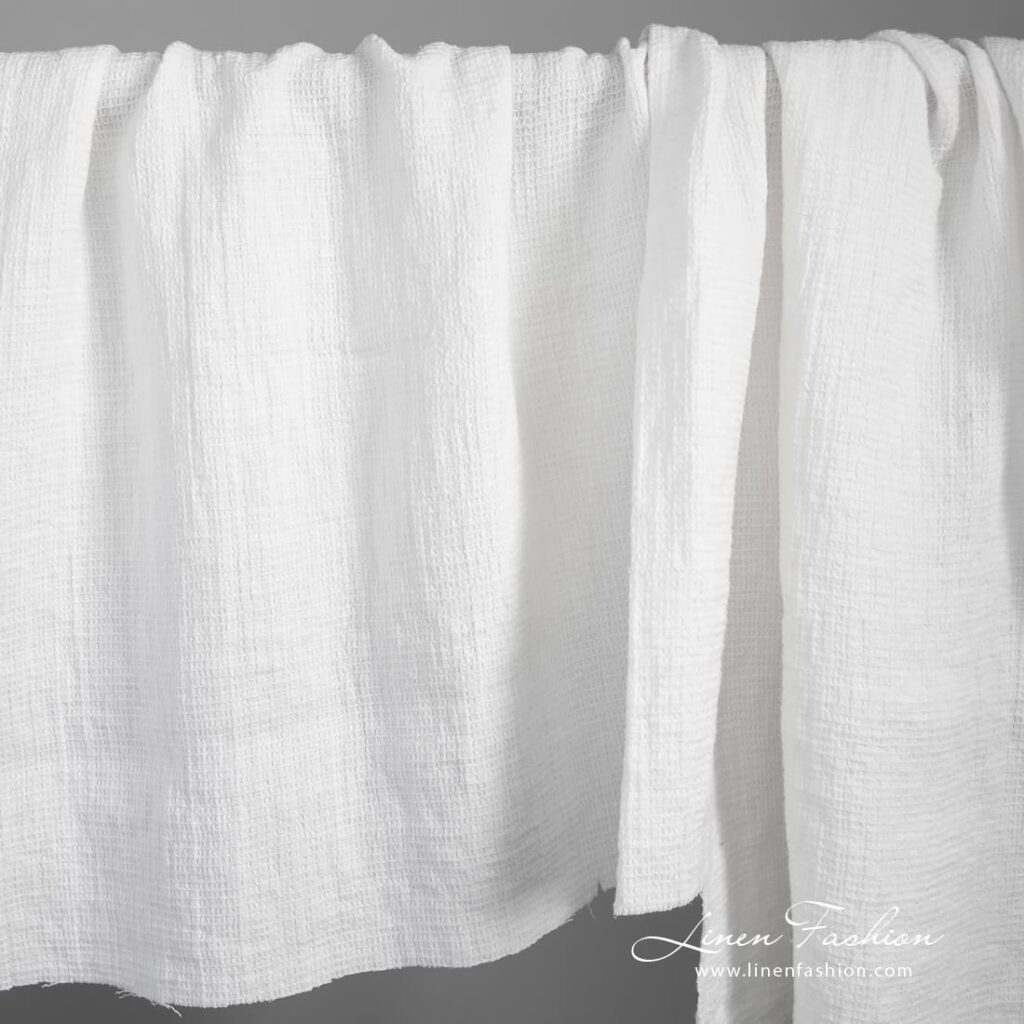 Tissu de lin gaufré blanc cassé lavé 1 White linen fabric