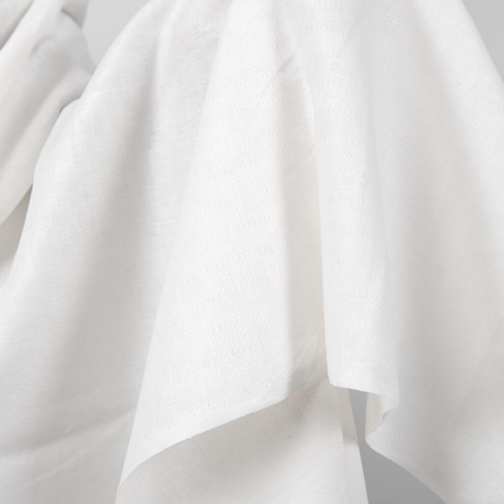 Tissu de lin écru à chevrons 2 off white linen herringbone fabric