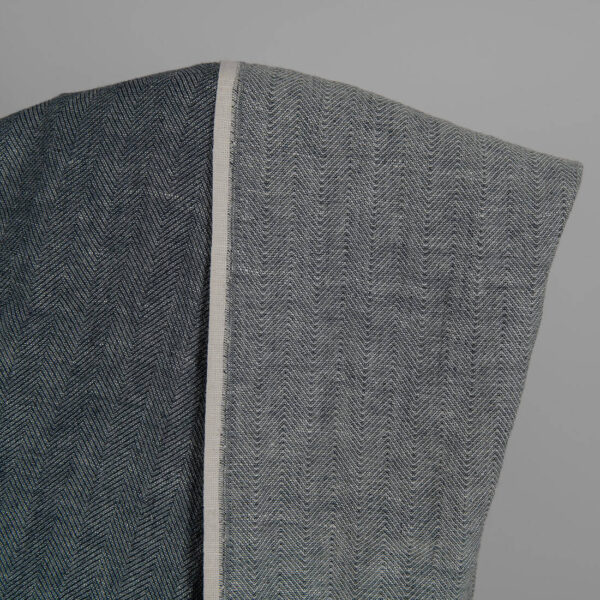 Tissu en laine de lin lavée noir blanc à chevrons – Image 2