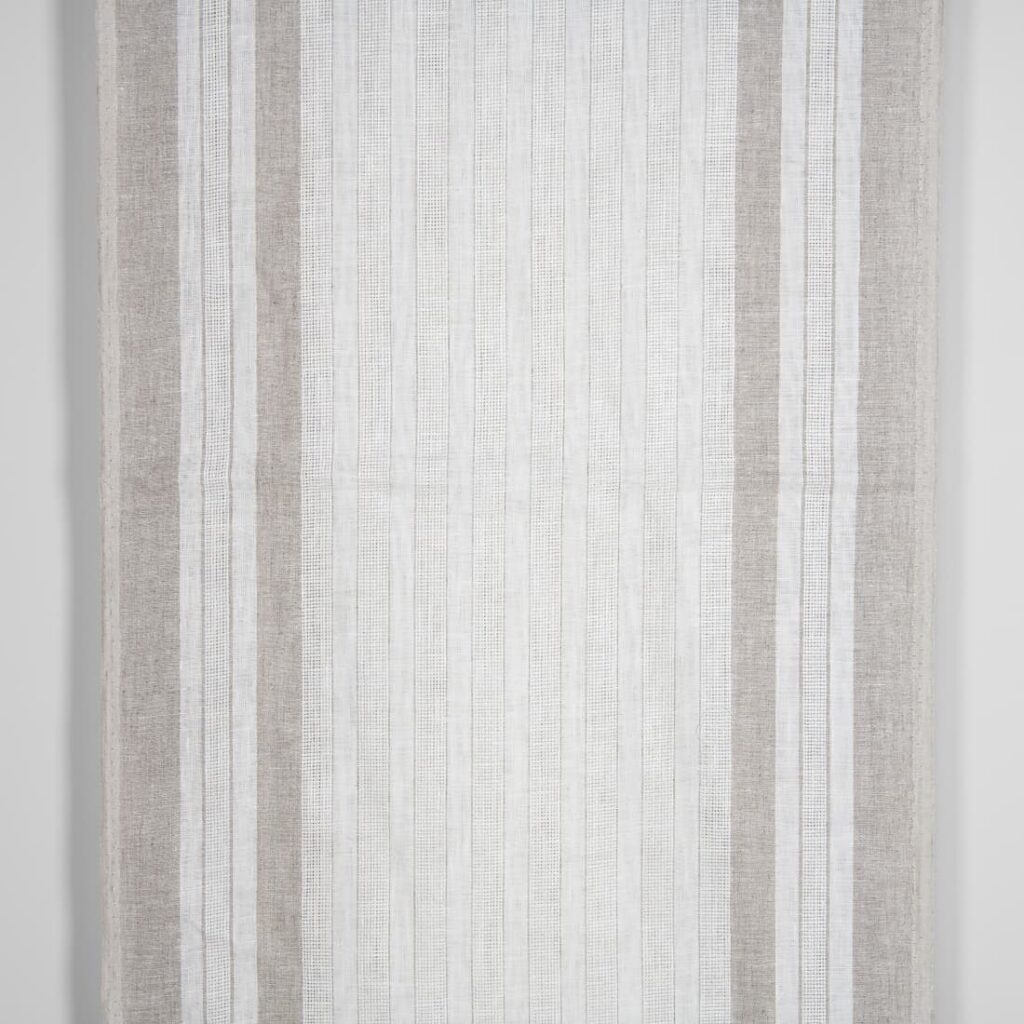Tissu de lin blanc avec rayures en lin naturel non teinté 1 White linen fabric with undyed natural linen stripes