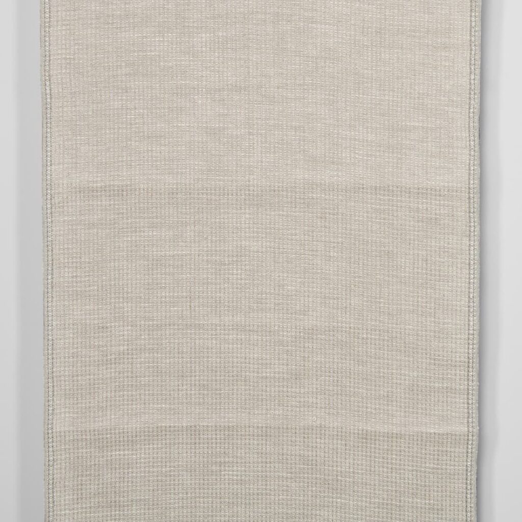 Tissu de lin étroit gaufré naturel et blanc cassé 1 Tissu de lin étroit gaufré naturel et blanc cassé