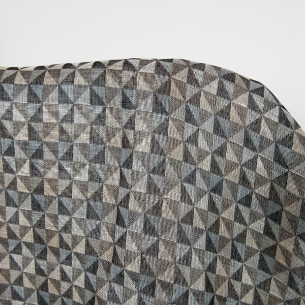 Tissu de lin noir et gris jacquard à motif triangulaire – Image 2
