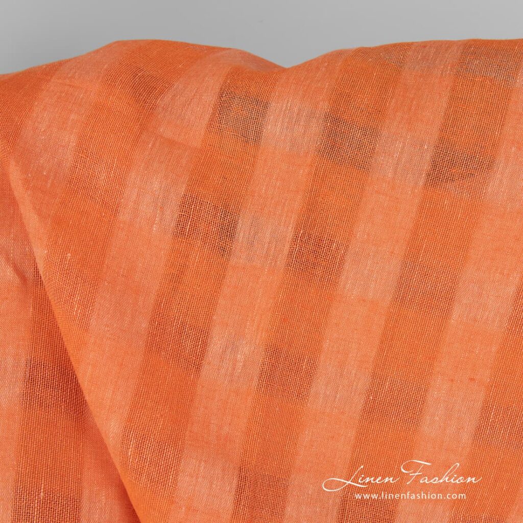 Tissu de lin à carreaux transparents orange pêche 2 Checked linen fabric in peachy orange.