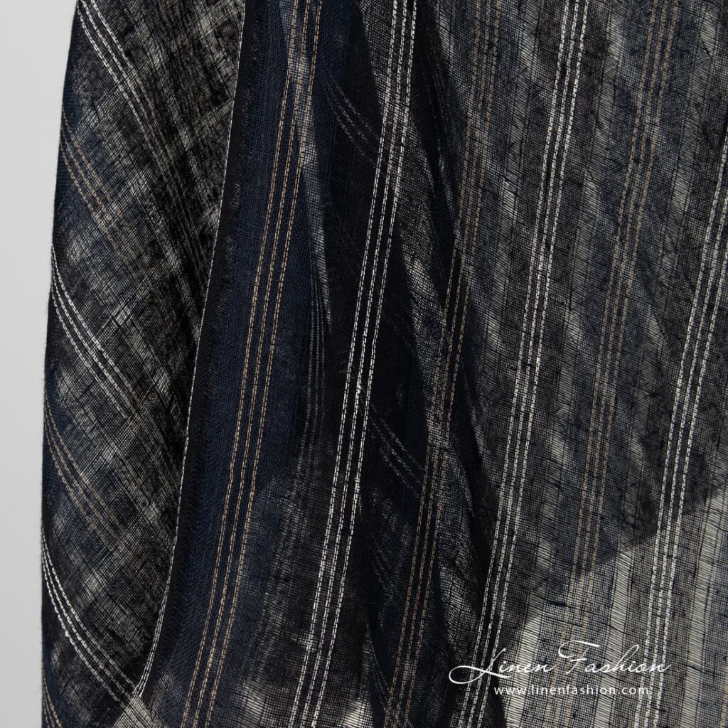 Tissu de lin transparent marine rayé 3 Navy linen fabric in stripes.