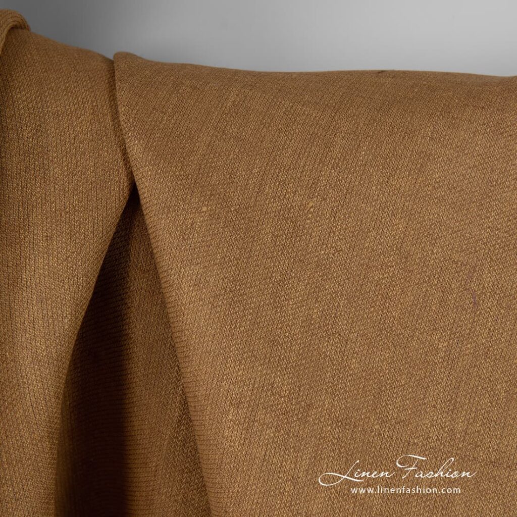 Tissu en lin mélangé marron à motif diagonal 2 Linen fabric in brown melange colour.