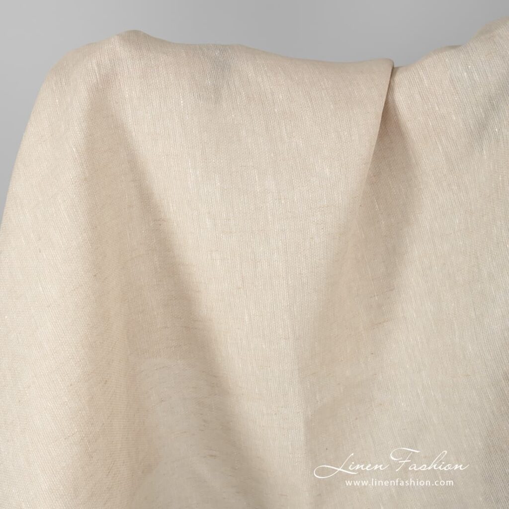 Tissu en lin de couleur sable clair à motif diagonal 1 Light sand colour linen fabric.