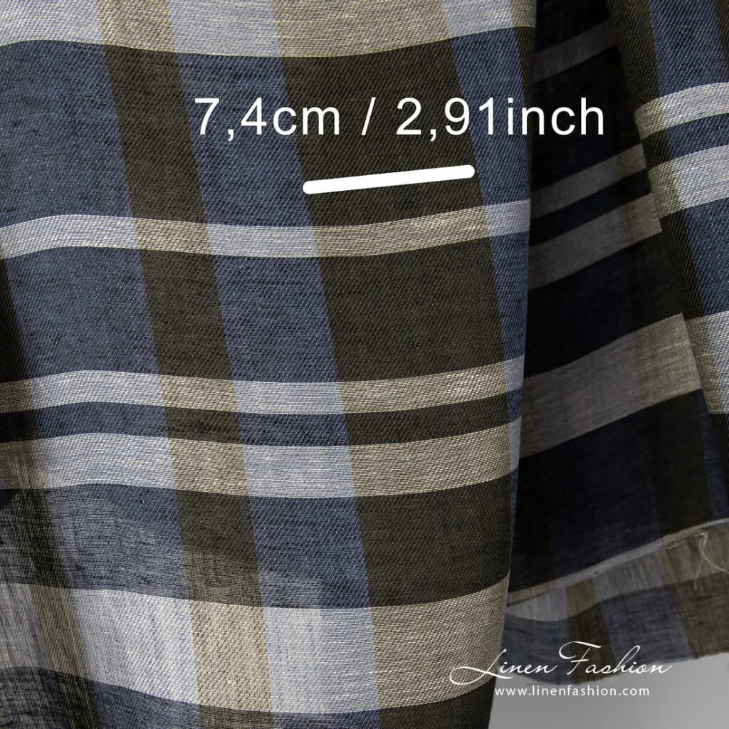 Tissu de lin à carreaux bleus 4 Blue dyed checked linen fabric.