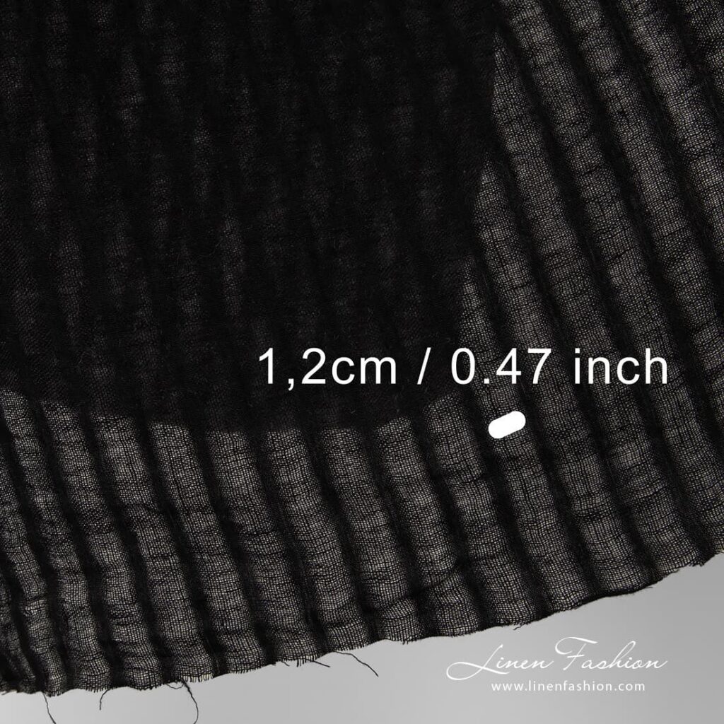 Tissu de lin rayé noir lavé 4 100% linen fabric in black colour.