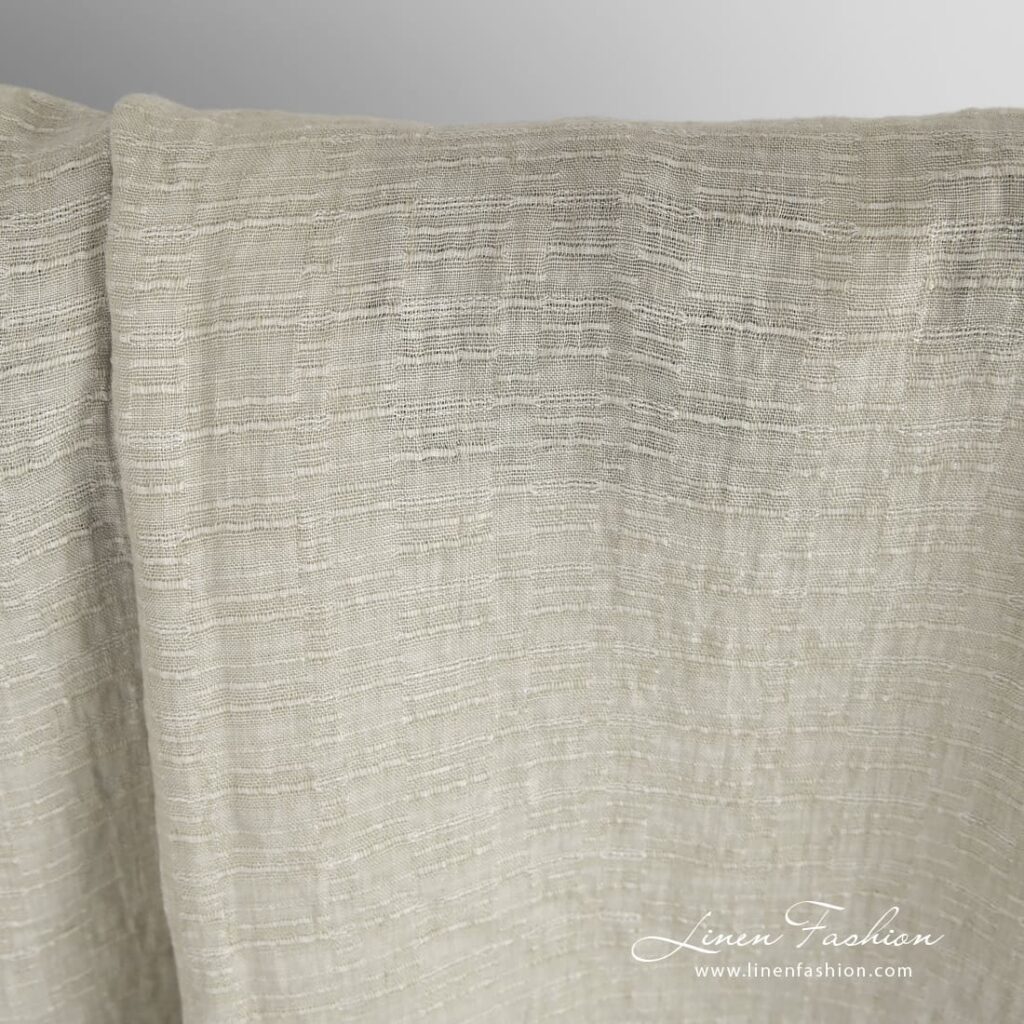 Tissu de lin verdâtre avec lignes texturées lavées 3 Light brown linen fabric in narrow horizontal stripes
