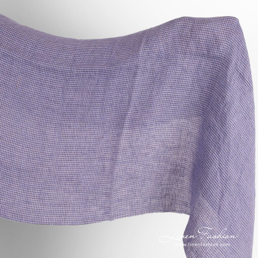 Tissu de lin violet à motif gaufré lavé 1 Violet linen fabric in "waffle" pattern, washed