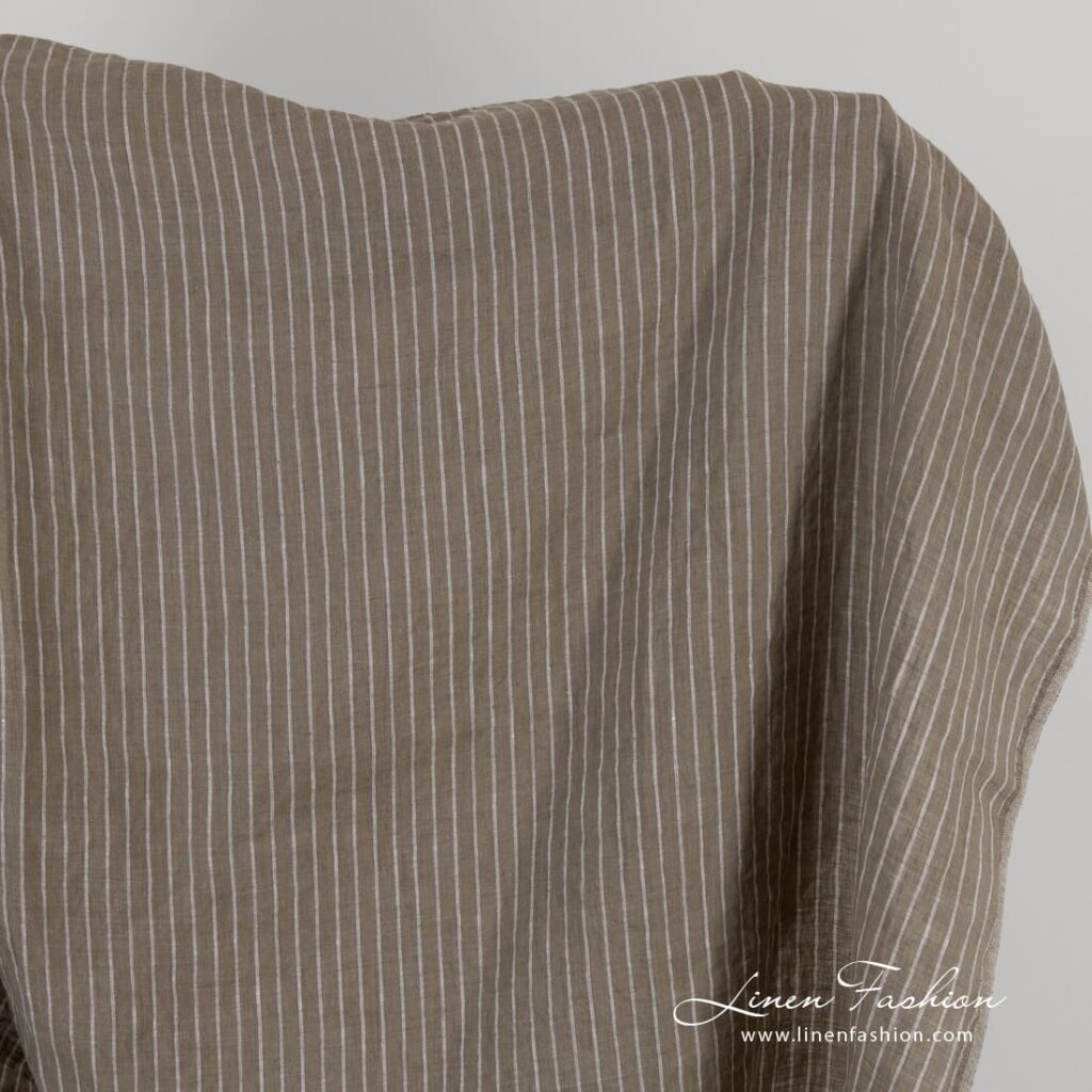 Tissu de lin brun à rayures lavées 1 Brown linen fabric in stripes
