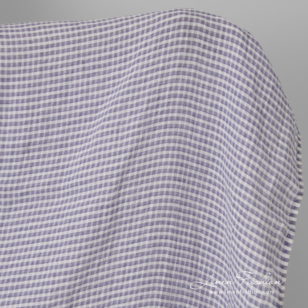 Tissu de lin violet à carreaux transparents lavés 2 violet linen transparent checks.