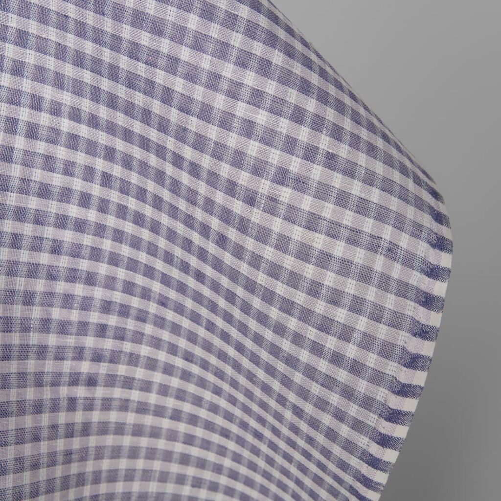 Tissu de lin à carreaux transparents blancs et violets 3 Tissu de lin à carreaux transparents blancs et violets – Image 3