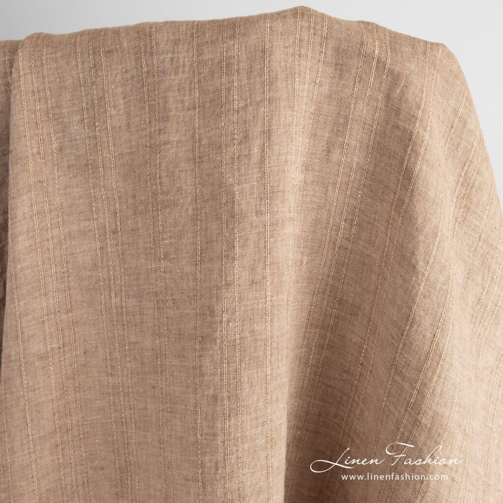 Tissu en lin marron mélangé et lavé 2 Brown linen fabric with vertical stripes