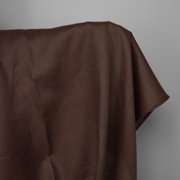Tissu de lin marron à motifs rayés en sergé ratière