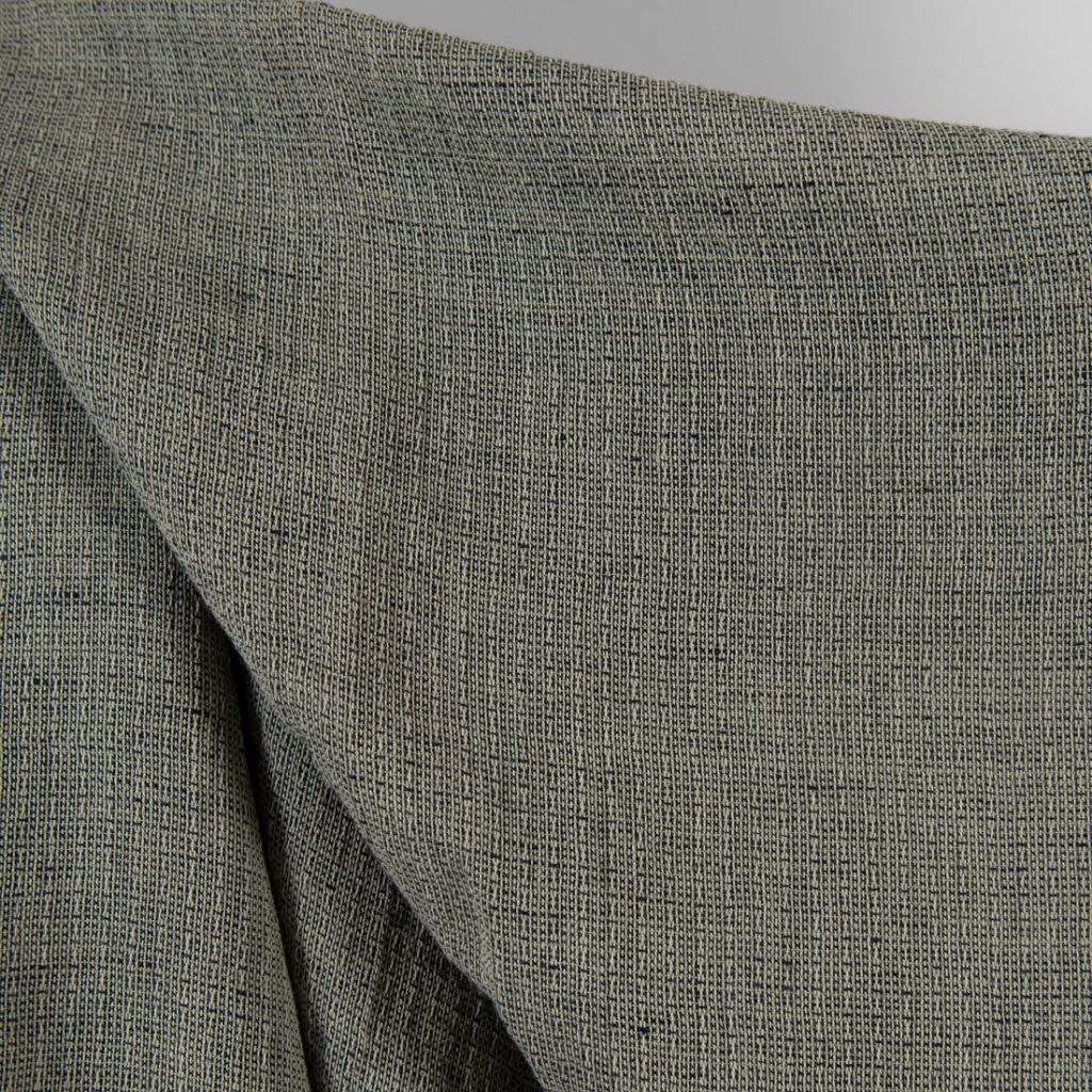 Tissu gris en coton lin en petit motif délicat lavé 3 Grey linen cotton fabric