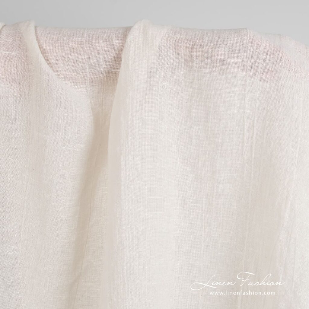 Tissu de coton lin blanc cassé lavé 2 Off-white linen cotton fabric in plain weave