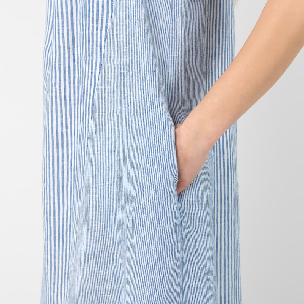 CARMEN Robe à rayures bleues 5 CARMEN Robe à rayures bleues – Image 5