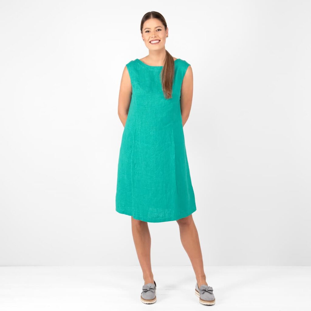 LUKA Robe vert vif 2 LUKA Robe vert vif – Image 2