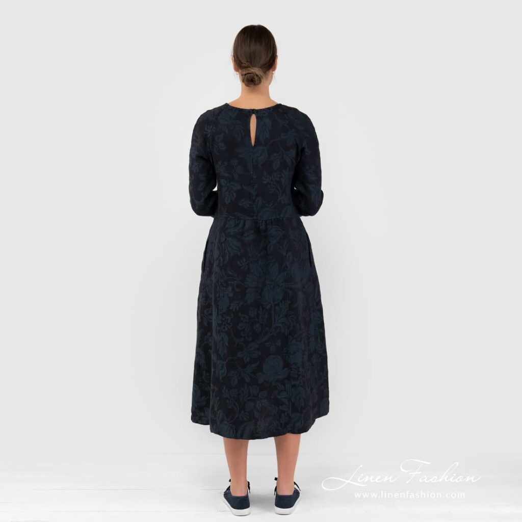DELFINA Robe à fleurs noires 6 DELFINA Robe à fleurs noires – Image 6