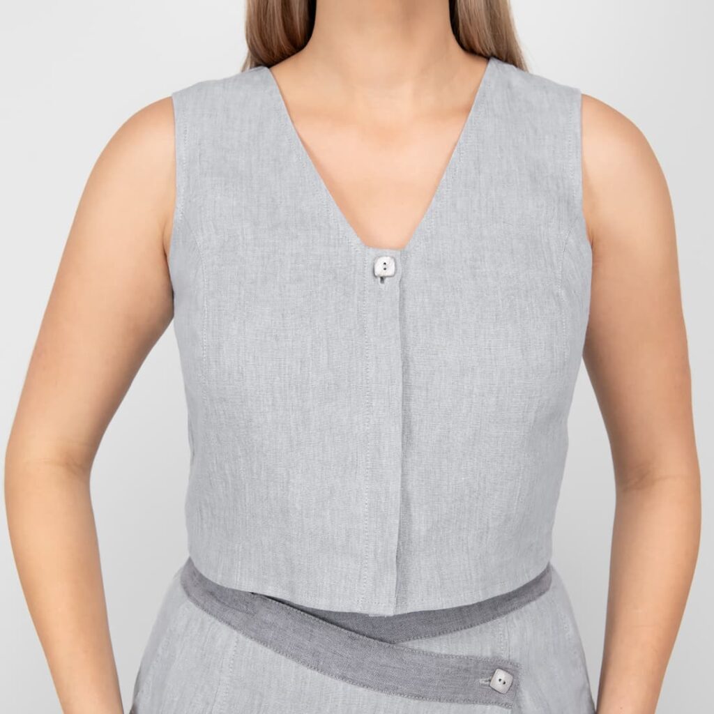 BRITTANY Gilet gris 4 grey linen vest with hidden button closure
