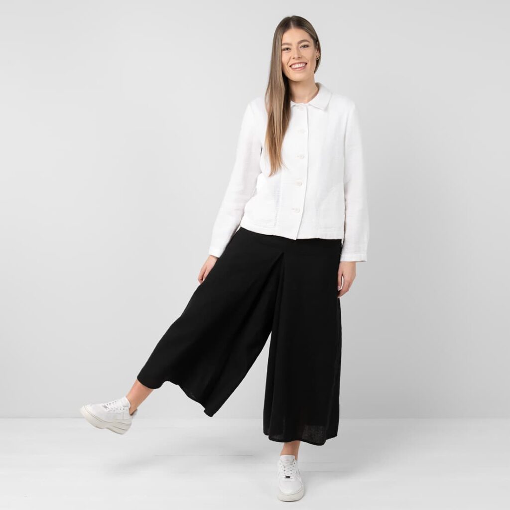 MYKA Jupe-Culotte noire 2 MYKA Jupe-Culotte noire – Image 2